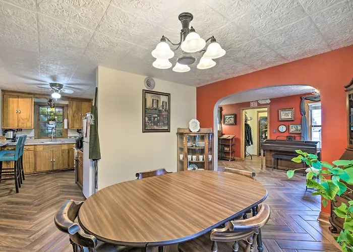 Casa vacanze Pet-friendly W/ Deck! Bartlett