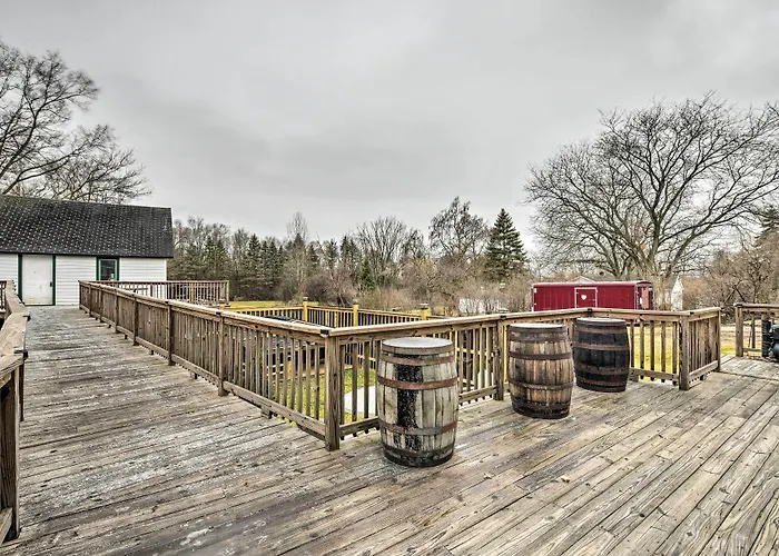 Pet-friendly W/ Deck! Casa vacanze Bartlett